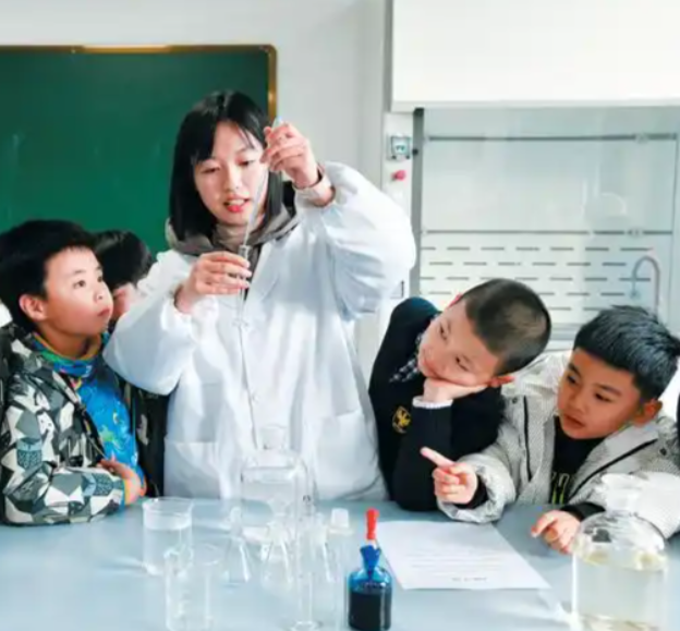 提质赋能让优质教育的阳光照亮每个孩子